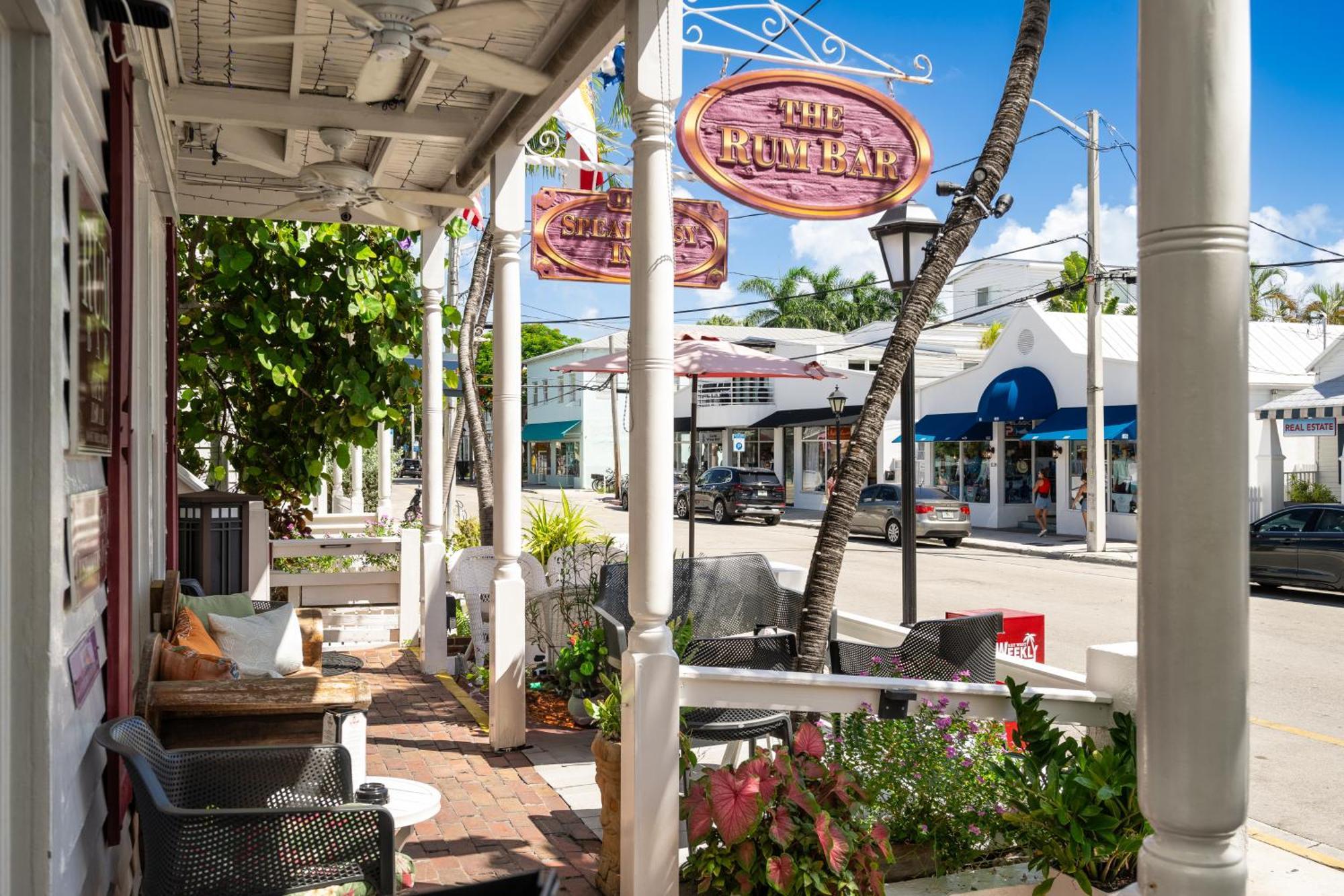 The Speakeasy Inn And Rum Bar คีย์เวสต์ ภายนอก รูปภาพ